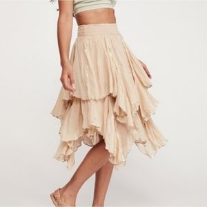 FREE PEOPLE CreamHandkerchief Ruffle Midi SkirtFree  metallic trim  $148NWT